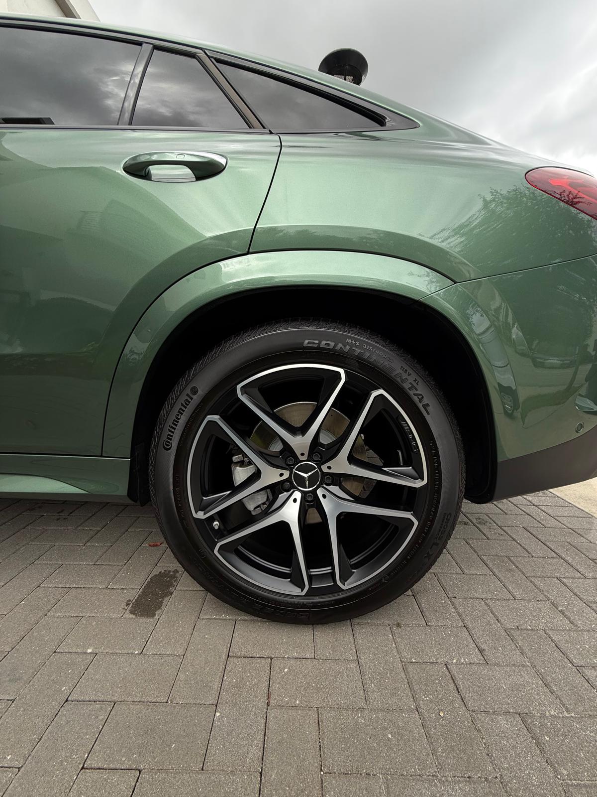 Mercedes GLE detailed wheel and paint
